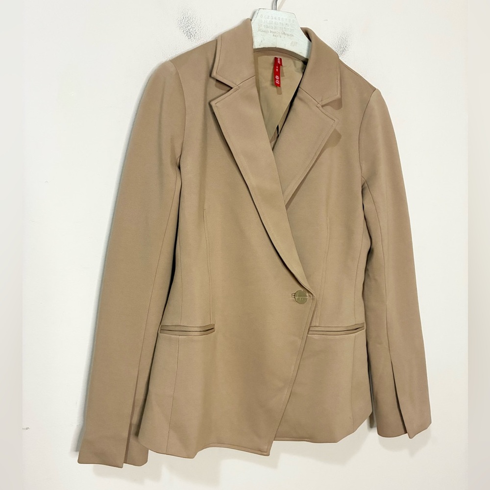 Spanx The Perfect Asymmetrical Blazer - Picture 6 of 10